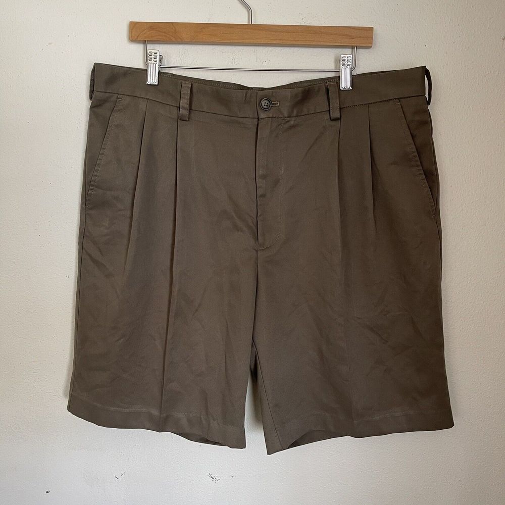 Men's Izod Pleated-Front Chino Shorts Size 38 Brown 9.5" Inseam